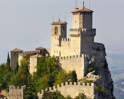 WHAT ARE THE GEOGRAPHICAL COORDINATES OF CITY OF SAN MARINO?